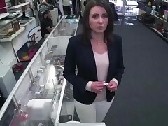 Brunette Milf sells her ring and receives fucked in a pawnshop